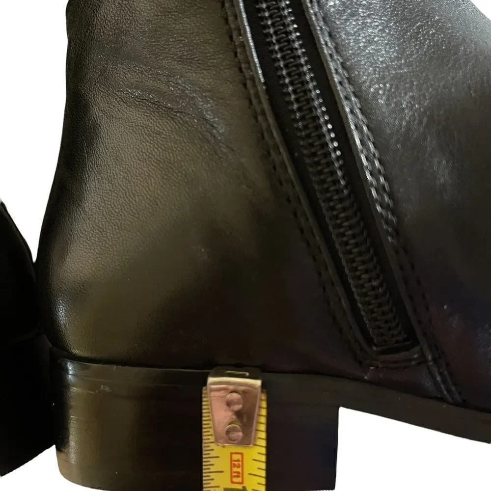 NWOT black Michael Michael Kors Bromley boot size5 1/2